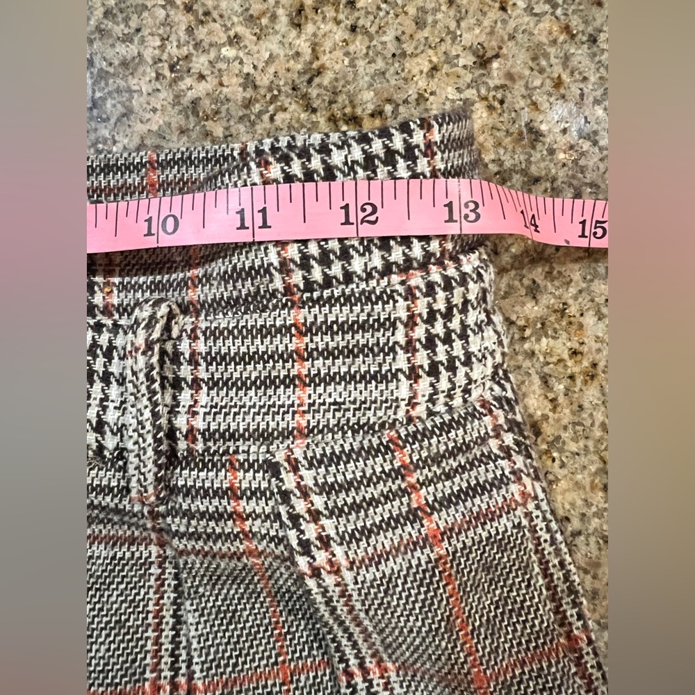 CoMMENSE Plaid High-Waisted Pants
COLOR Brown Size Small No Belt included NWOT - Picture 9 of 12